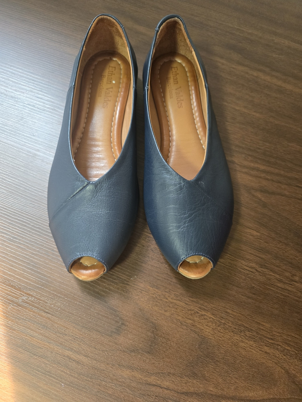 Ethan Valdes Barcelona Navy Blue Leather Peep Toe Flats Size 38 US 7.5-8